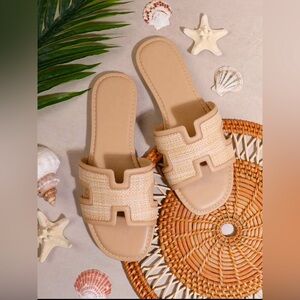 Women’s Flat Summer Sandals